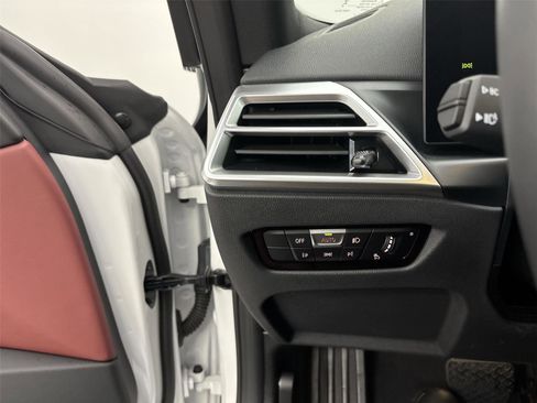 Used 2025 BMW 430i xDrive w/ Parking Assistance Package image 31