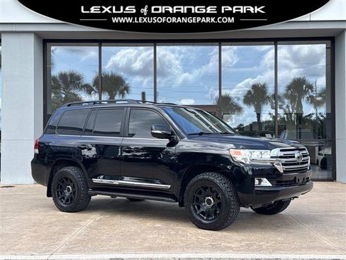 Used 2017 Toyota Land Cruiser w/ Preferred Accessory Package AWD/4WD image 1