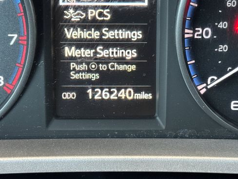 Used 2017 Toyota RAV4 LE w/ All Weather Liner Package FWD image 23