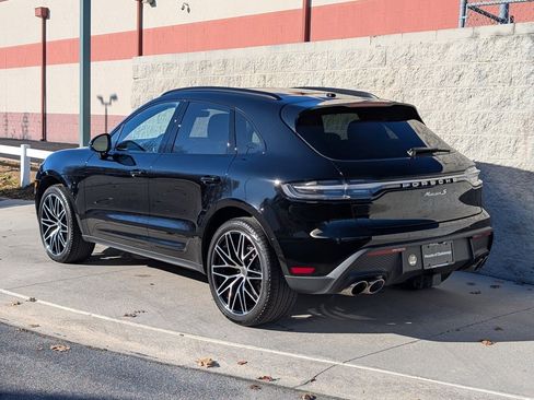 Certified 2025 Porsche Macan S image 3