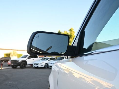 Used 2013 Ford Flex SEL image 16