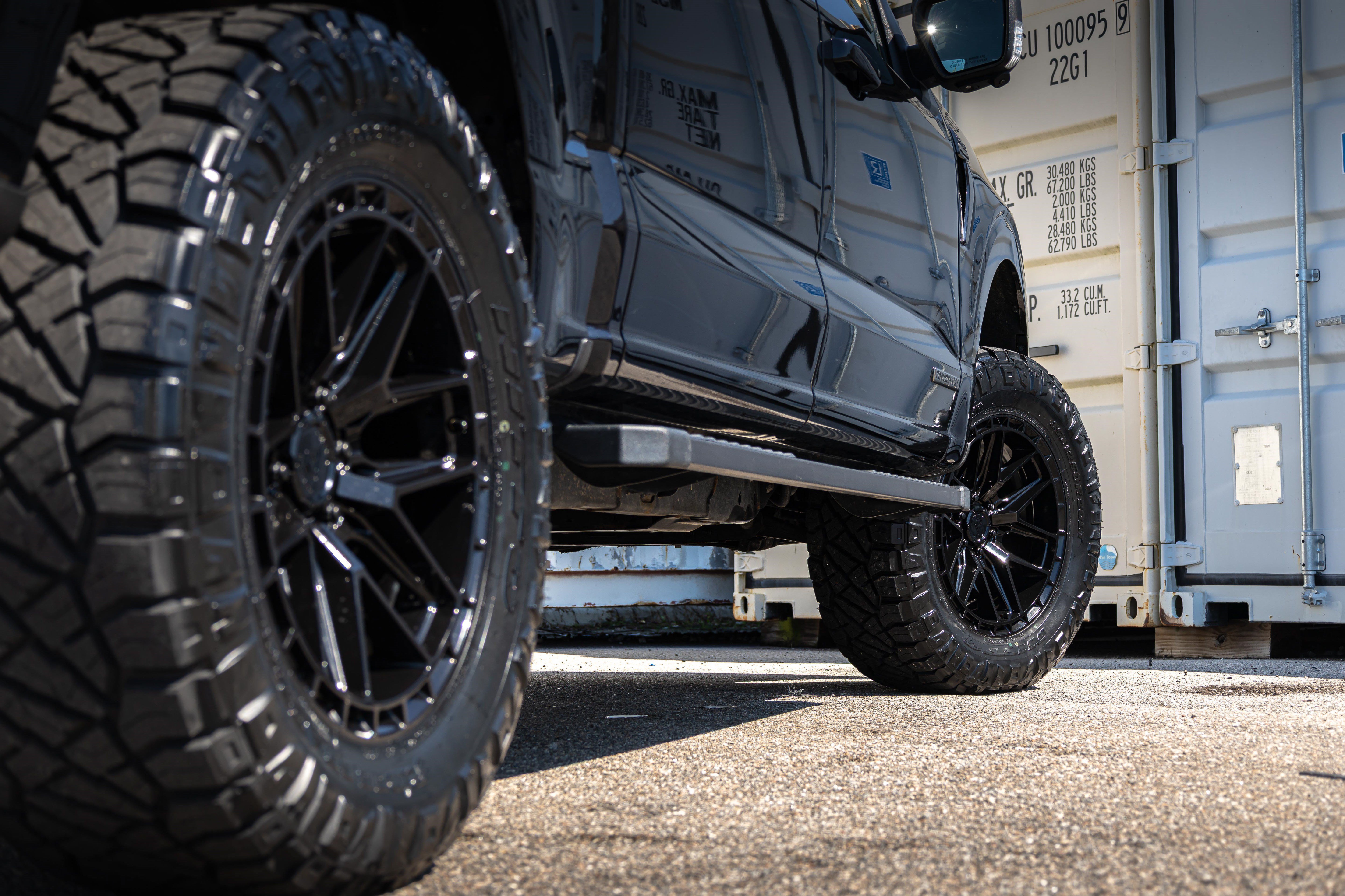 Used 2024 Ford F150 Platinum w/ FX4 Off-Road Package AWD/4WD image 32