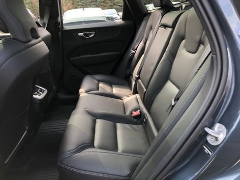 New 2026 Volvo XC60 B5 Ultra w/ Protection Package Premier AWD/4WD image 35
