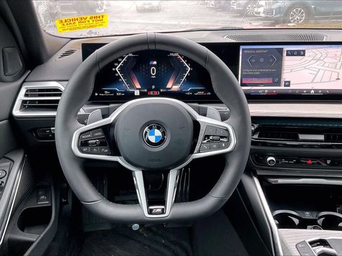 Used 2026 BMW 330i Sedan w/ M Sport Package image 8