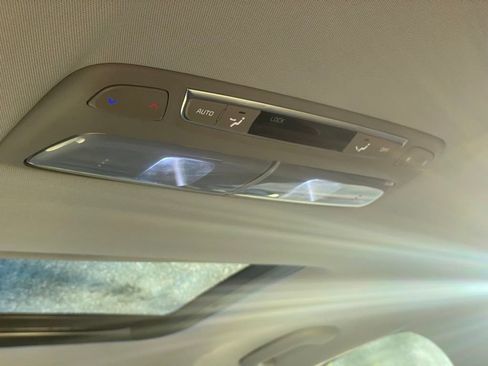 Used 2025 Kia Telluride S FWD image 30