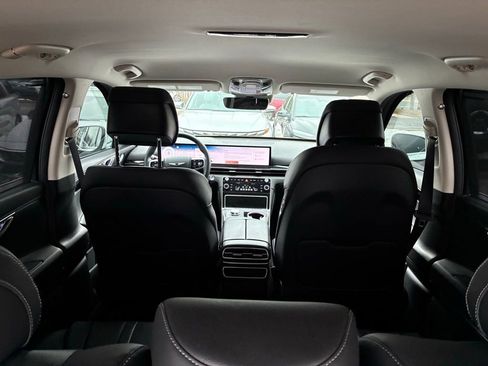 Used 2025 Genesis GV80 2.5T image 13