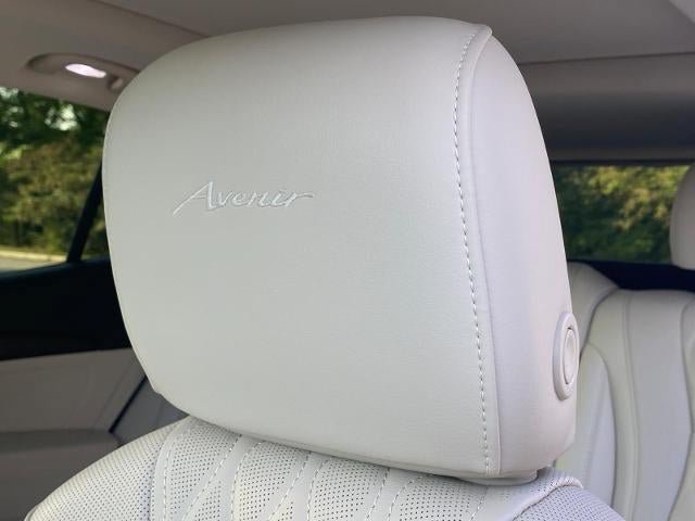 Used 2022 Buick Envision Avenir w/ Technology Package II AWD/4WD image 17