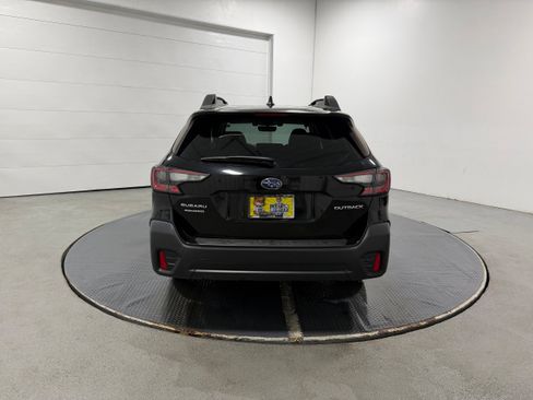 Used 2020 Subaru Outback Premium image 27