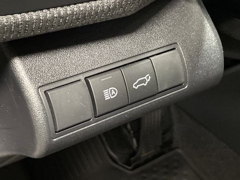 Used 2025 Toyota bZ4X XLE image 29