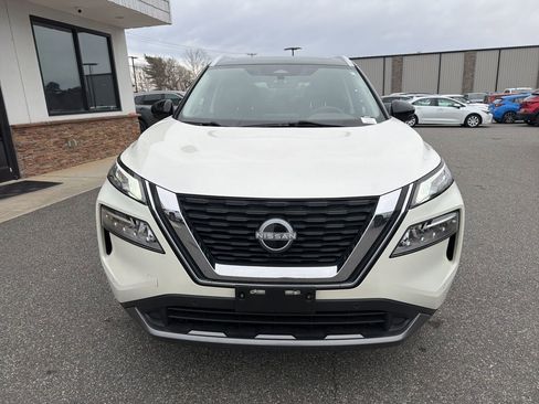 Used 2023 Nissan Rogue SL w/ SL Premium Package image 10
