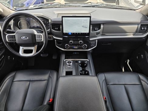 Used 2024 Ford Expedition XLT RWD image 13