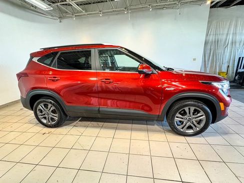 Used 2023 Kia Seltos S image 7