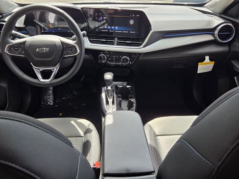 New 2026 Chevrolet Trax LT w/ Driver Confidence Package FWD image 19