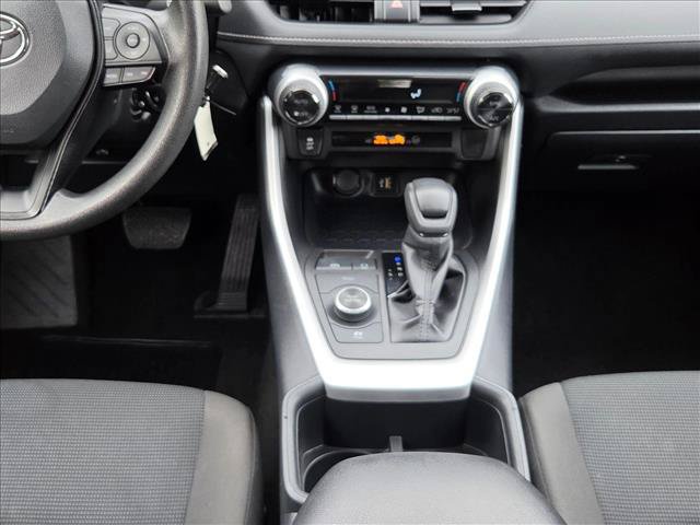 Certified 2025 Toyota RAV4 LE AWD/4WD image 17