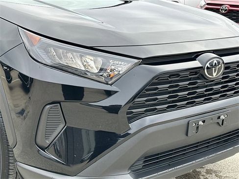 Certified 2022 Toyota RAV4 LE image 9