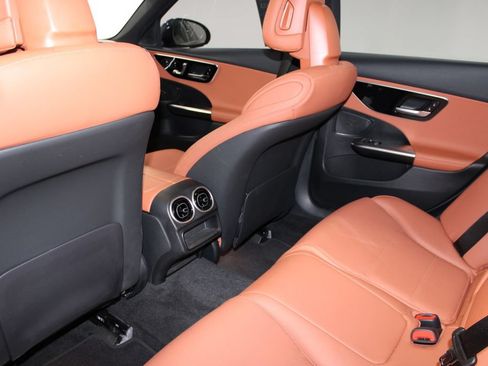 Used 2024 Mercedes-Benz C 300 Sedan image 24