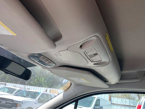 Used 2014 Ford Transit Connect XLT image 18