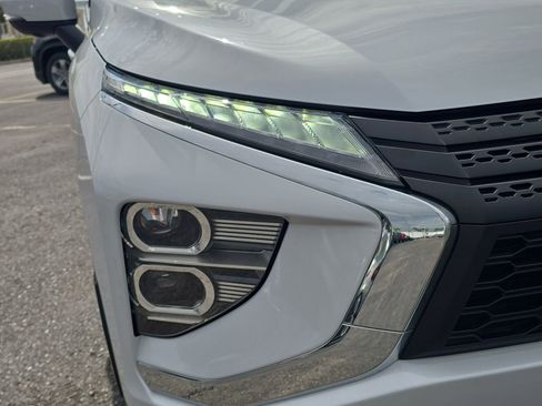 Used 2022 Mitsubishi Eclipse Cross SE image 7