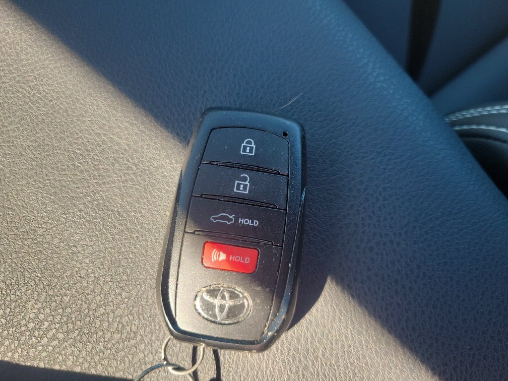 Used 2026 Toyota Camry SE w/ Multimedia Upgrade Package FWD image 33