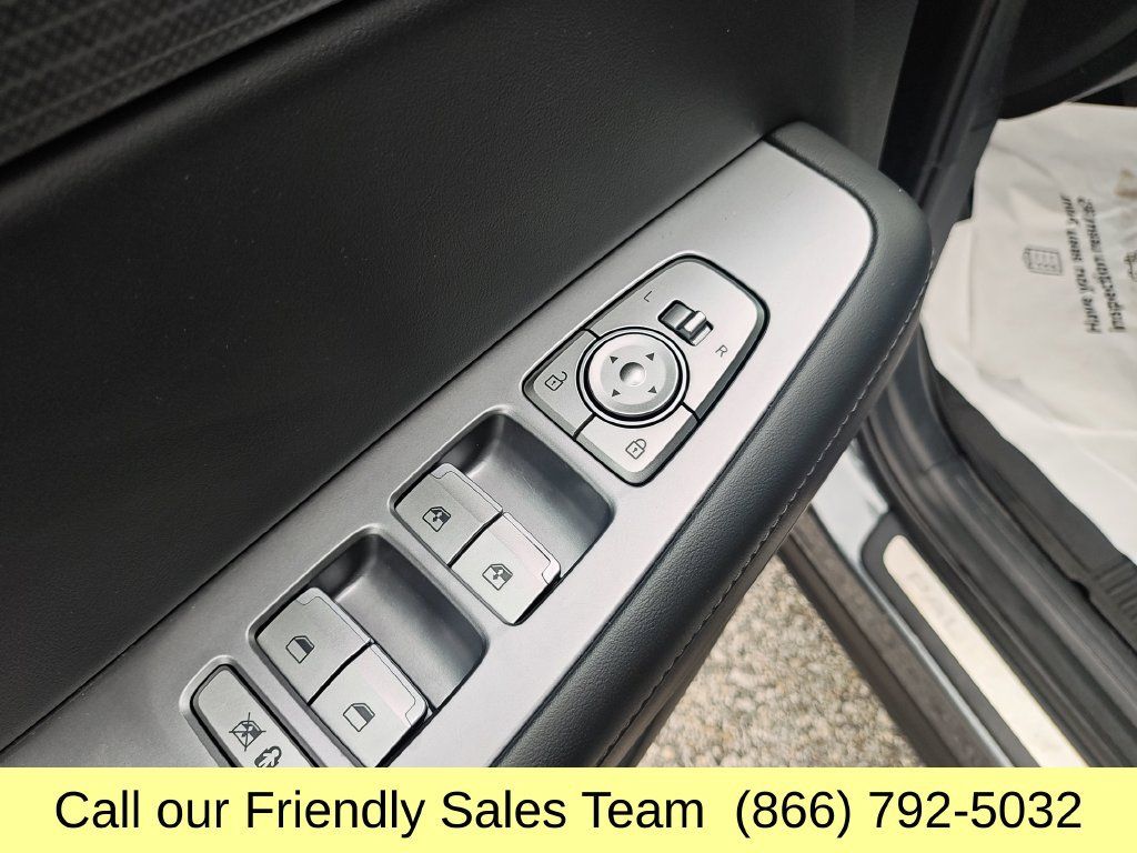 Used 2023 Hyundai Palisade Limited w/ Cargo Package AWD/4WD image 13
