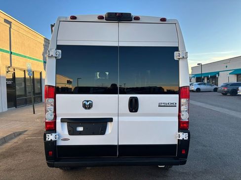 Used 2023 RAM ProMaster 2500 image 4