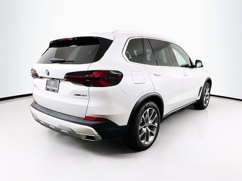 New 2026 BMW X5 xDrive40i w/ Climate Comfort Package image 7