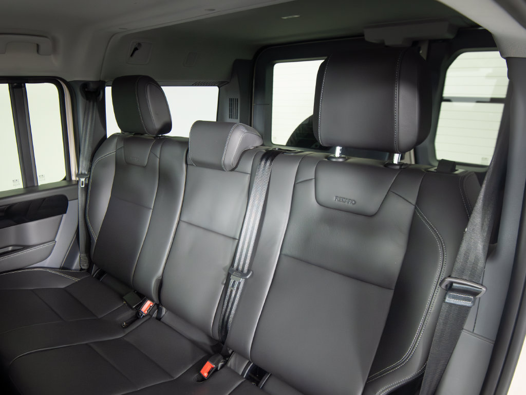Used 2024 INEOS Grenadier Station Wagon AWD/4WD image 41