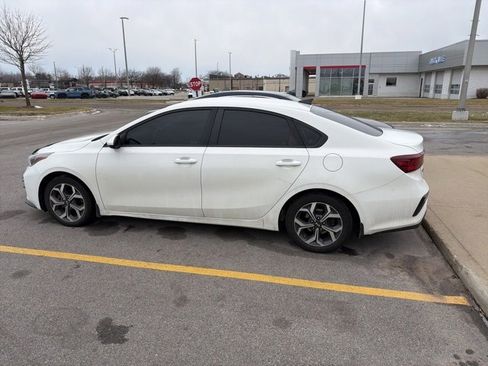 Used 2021 Kia Forte LXS image 6