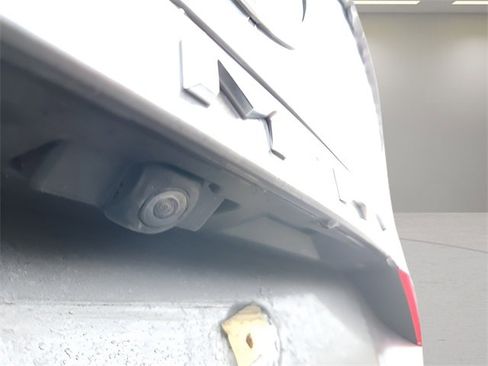 Used 2018 Toyota Camry XSE image 33