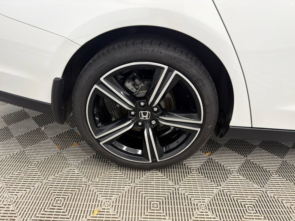 Used 2023 Honda Accord Sport image 18