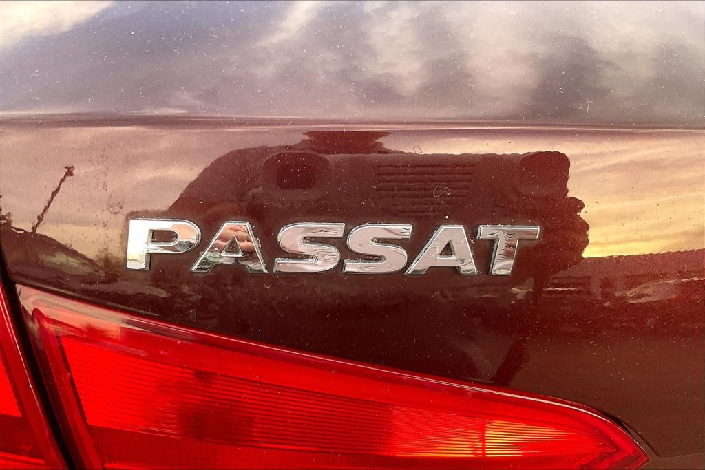 Used 2013 Volkswagen Passat 2.5 SE FWD image 8
