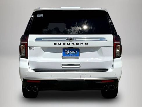 Used 2024 Chevrolet Suburban High Country AWD/4WD image 5