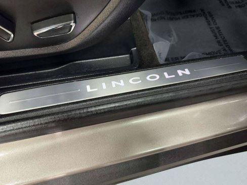 Used 2019 Lincoln MKC Select w/ Select Plus Package AWD/4WD image 57