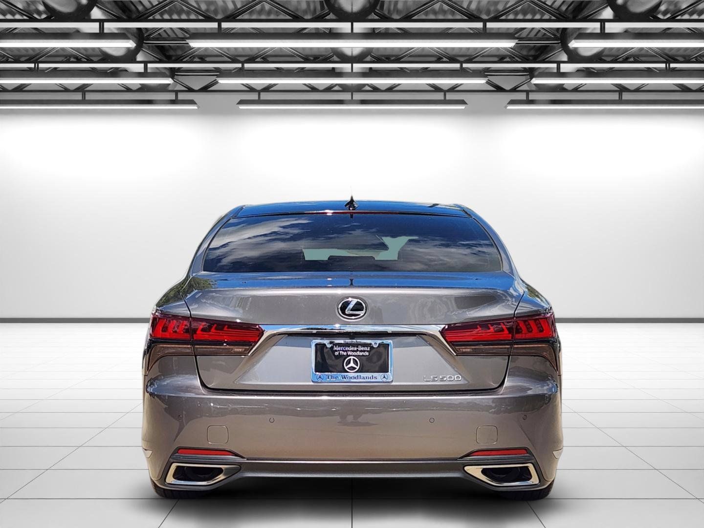 Used 2023 Lexus LS 500 w/ Interior Upgrade Package RWD image 8