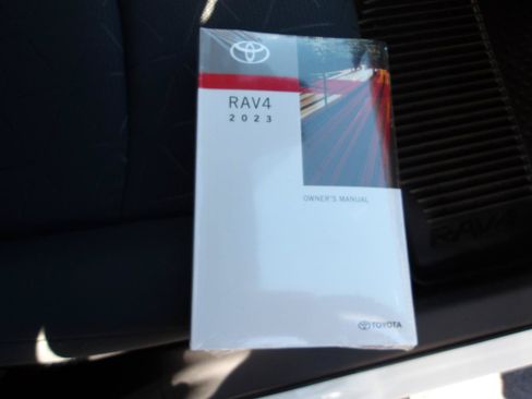 Used 2023 Toyota RAV4 XLE w/ Convenience Package AWD/4WD image 27