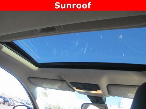 Used 2023 Nissan Altima 2.5 SR w/ SR Premium Package image 13