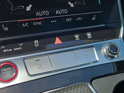 Used 2022 Audi S6 Premium Plus AWD/4WD image 17