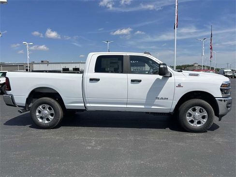 New 2025 RAM 2500 Big Horn image 8