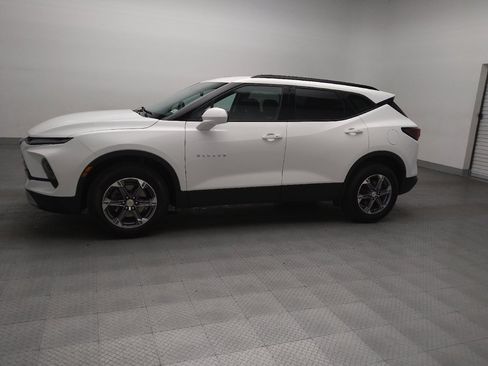 Used 2024 Chevrolet Blazer LT w/ Convenience Package FWD image 2