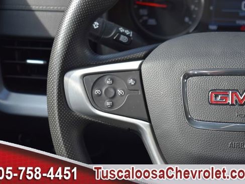 Used 2024 GMC Terrain SLE w/ Driver Convenience Package image 27