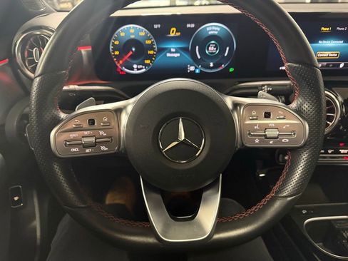 Used 2022 Mercedes-Benz A 220 4MATIC w/ AMG Line image 11