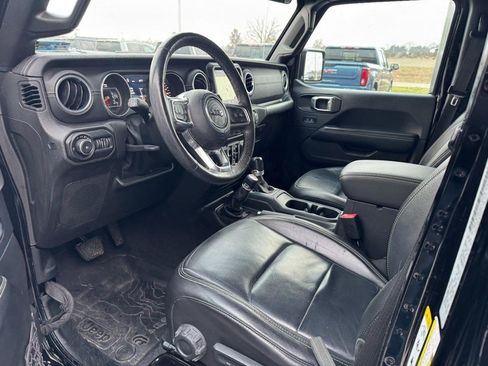 Used 2018 Jeep Wrangler Unlimited Sahara w/ Dual Top Group image 14