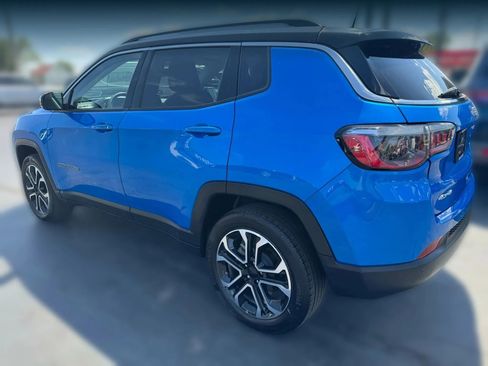 Used 2022 Jeep Compass Limited image 13