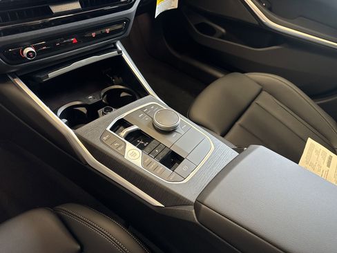 Used 2025 BMW 330i xDrive Sedan w/ M Sport Package image 23