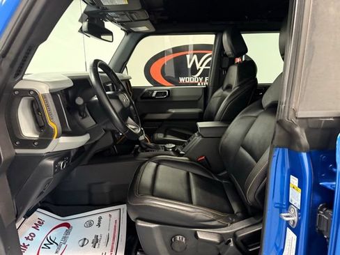 Used 2022 Ford Bronco Badlands w/ Sasquatch Package AWD/4WD image 8