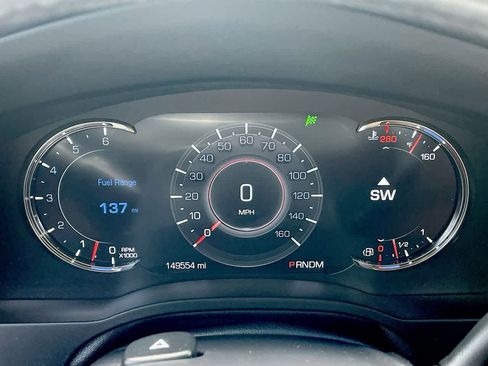 Used 2016 Cadillac Escalade ESV Luxury AWD/4WD image 34