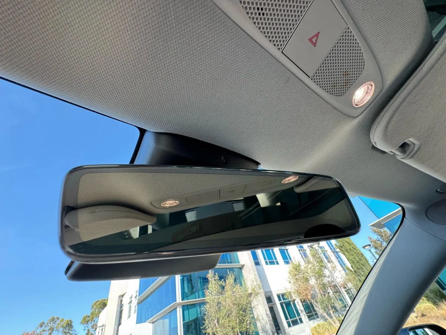 Used 2023 Tesla Model 3 Standard Range RWD image 29