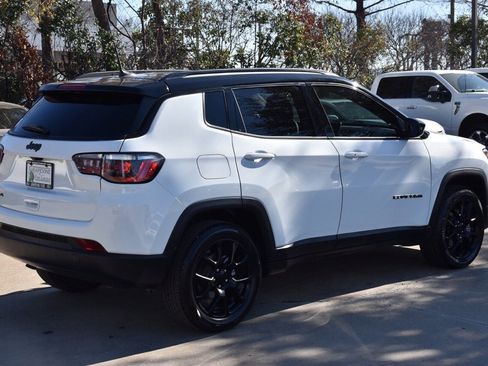 Used 2024 Jeep Compass Latitude w/ Altitude Special Edition image 7