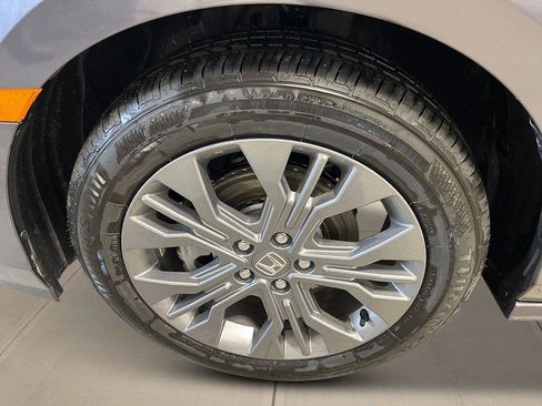 New 2026 Honda Odyssey Touring image 12