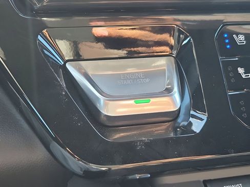 New 2026 GMC Sierra 2500 Denali w/ Denali Reserve Package image 39